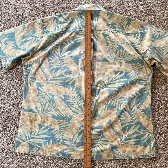 Hawaiian Shirt - Cooke Street - Honolulu - Made in Hawaii - USA - 100% Cotton - Picture 5 of 7